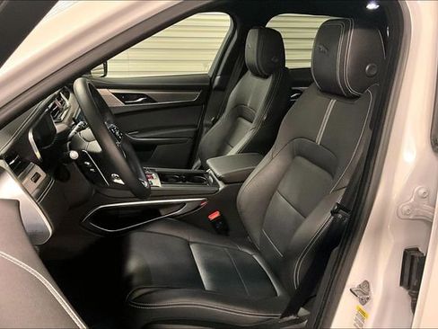 Certified 2024 Jaguar F-PACE R-Dynamic S image 15