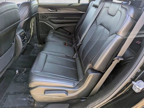 Used 2021 Jeep Grand Cherokee L Limited image 16