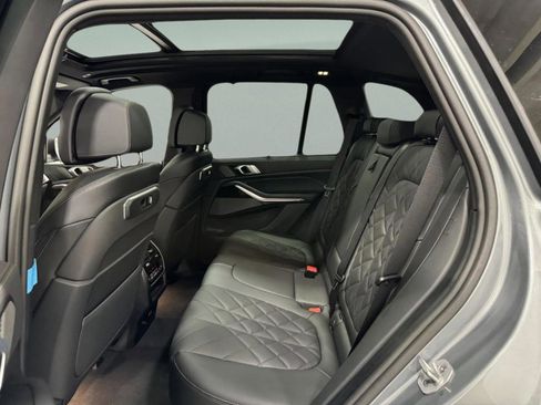 Used 2026 BMW X5 xDrive40i image 9