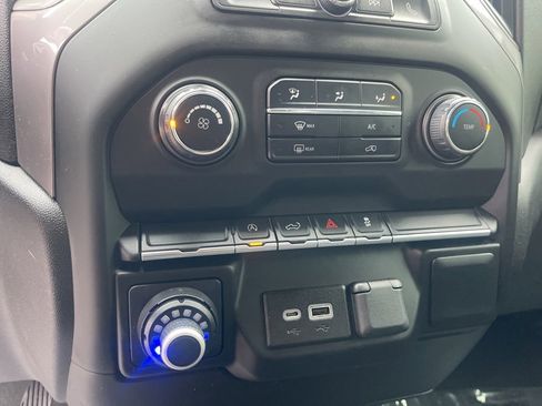 Used 2022 Chevrolet Silverado 1500 Custom w/ Safety Confidence Package image 13