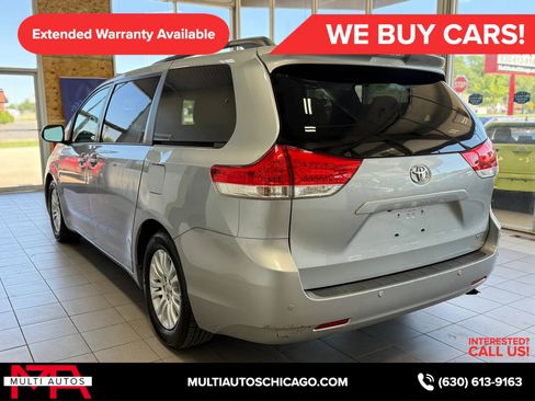 Used 2014 Toyota Sienna XLE FWD image 10