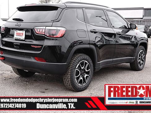 New 2026 Jeep Compass Trailhawk image 5