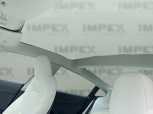 Used 2023 Tesla Model 3 Standard Range image 11