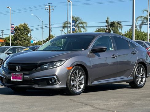 Used 2019 Honda Civic EX image 9