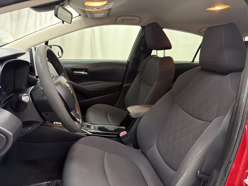 Used 2020 Toyota Corolla LE FWD image 13