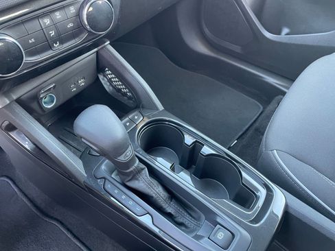 Used 2025 Chevrolet TrailBlazer LT image 35