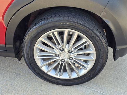 Used 2019 Hyundai Kona SEL w/ SEL Tech Package 02 image 34