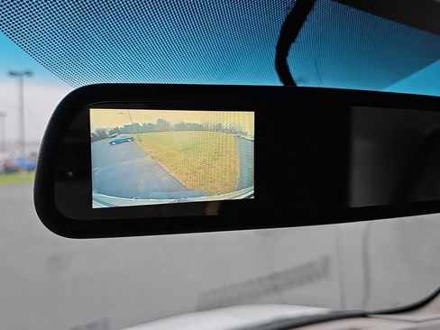 Used 2018 Chevrolet Express 3500 w/ Driver Convenience Package image 15