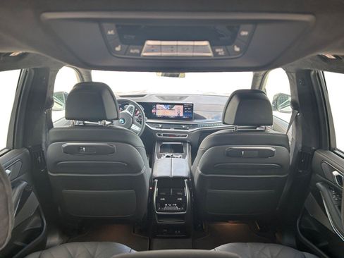 Used 2026 BMW X7 xDrive40i AWD/4WD image 15
