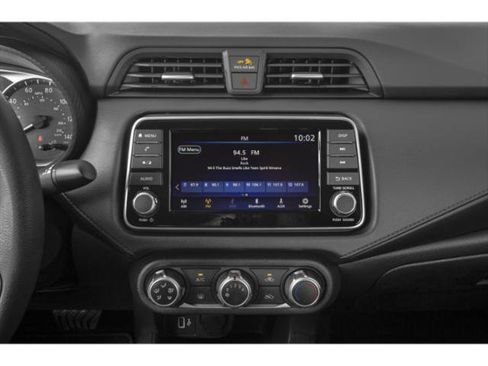 Used 2020 Nissan Versa SV FWD image 13