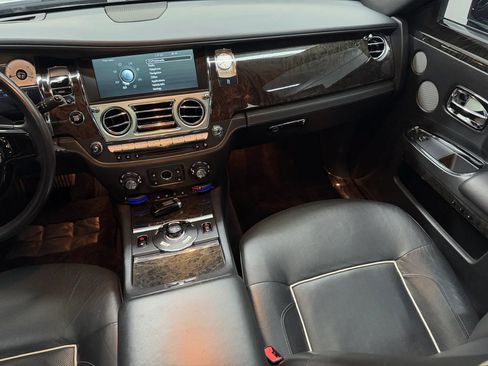 Used 2013 Rolls-Royce Ghost RWD image 82