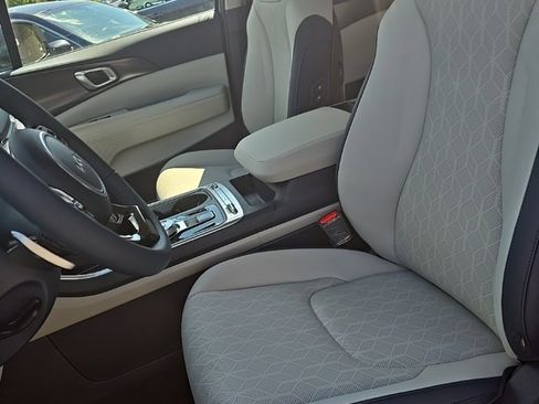 New 2026 Kia Carnival SX w/ SX Dark Edition Package image 15