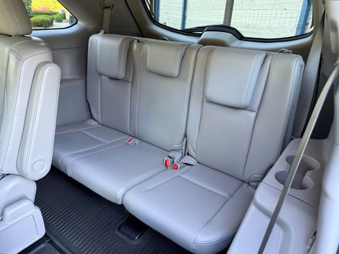 Used 2016 Toyota Highlander Limited image 16