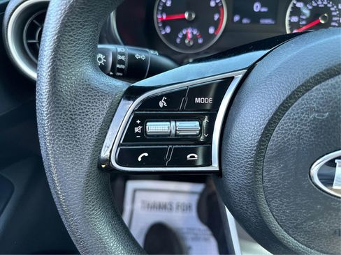 Used 2020 Kia Forte LXS image 29