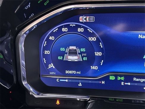 Used 2025 Chevrolet Silverado 2500 LT w/ Convenience Package image 12