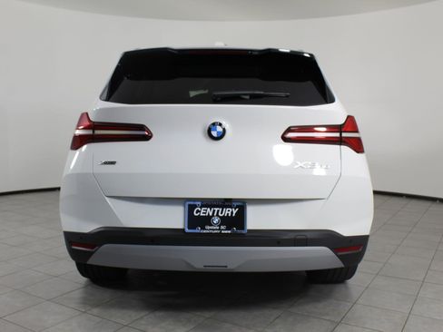 New 2026 BMW X3 xDrive30 w/ Premium Package image 9