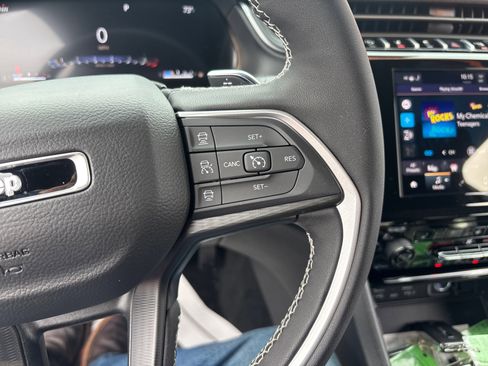 New 2026 Jeep Grand Cherokee L 4WD image 24