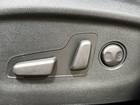 Used 2020 Kia Sorento LX w/ LX I4 Convenience Package image 20