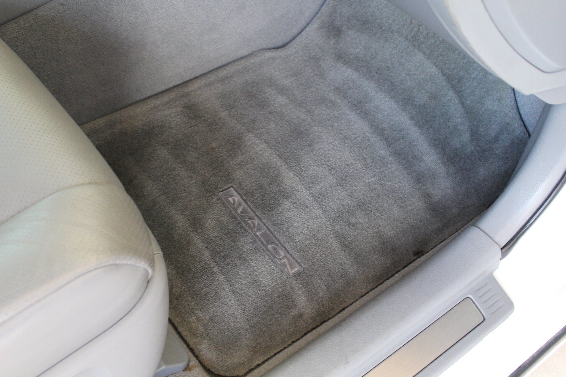 Used 2007 Toyota Avalon Limited FWD image 15