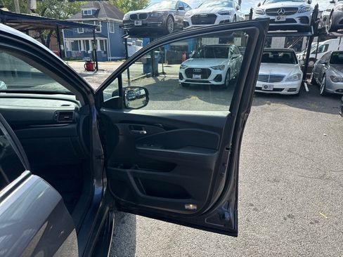 Used 2019 Honda Pilot Elite image 12