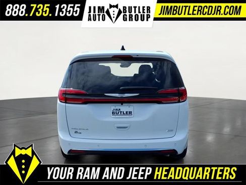 New 2026 Chrysler Pacifica Select AWD/4WD image 5