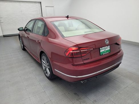 Used 2018 Volkswagen Passat 2.0T R-Line FWD image 5