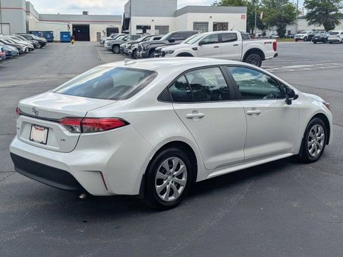 Used 2026 Toyota Corolla LE FWD image 7