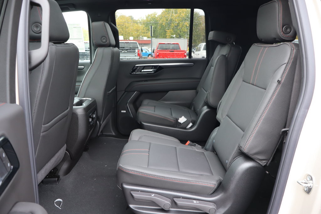 New 2027 Chevrolet Suburban RST w/ Advanced Technology Package AWD/4WD image 23