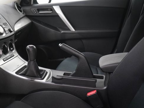 Used 2011 MAZDA MAZDA3 s Sport FWD image 25