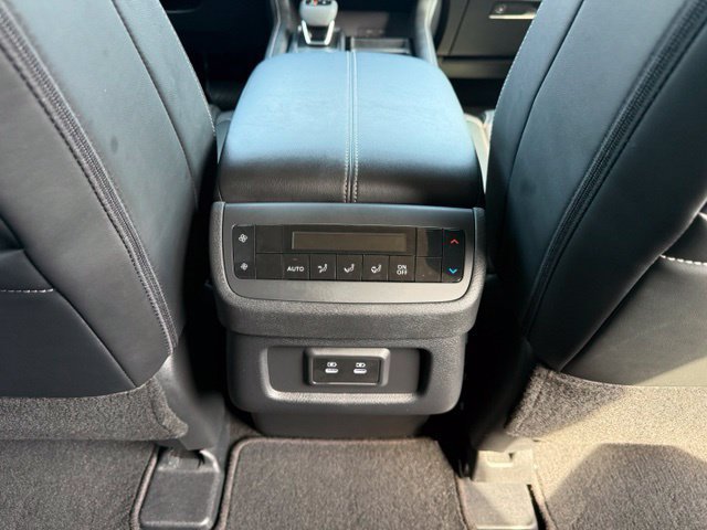 Certified 2026 Nissan Pathfinder SL AWD/4WD image 24