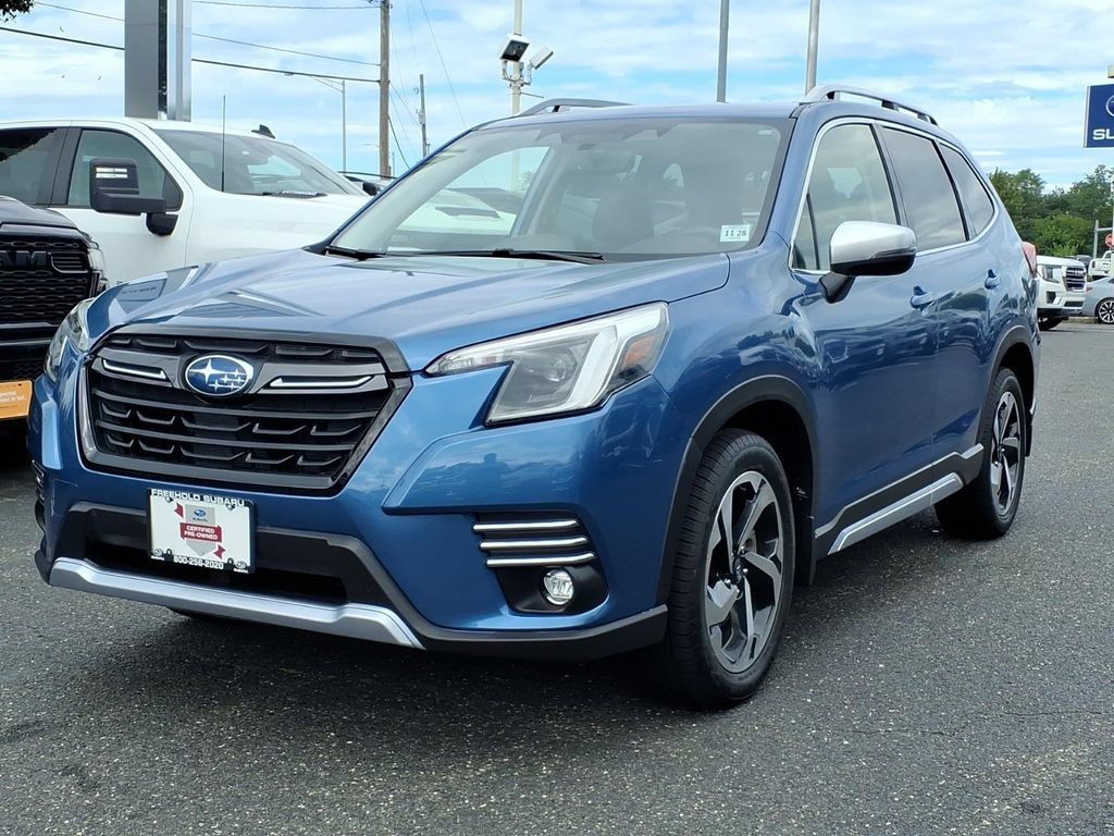 Certified 2023 Subaru Forester Touring AWD/4WD image 3