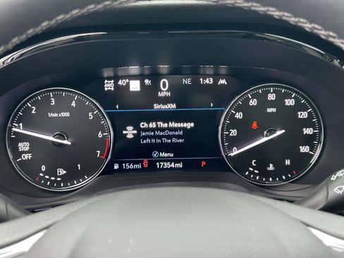 Used 2023 Buick Envision Avenir image 25