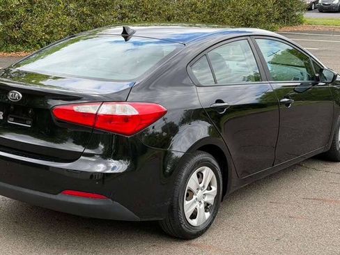 Used 2016 Kia Forte LX FWD image 7
