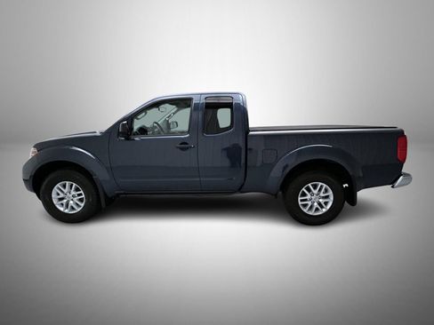 Used 2016 Nissan Frontier SV w/ SV Value Truck Package AWD/4WD image 8