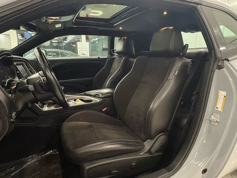 Used 2022 Dodge Challenger GT w/ Plus Package image 21