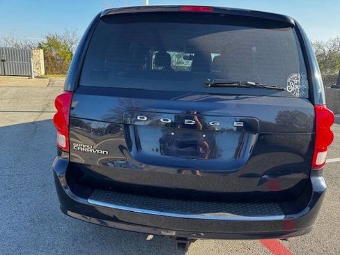 Used 2016 Dodge Grand Caravan American Value Package w/ UConnect Hands-Free Group image 13