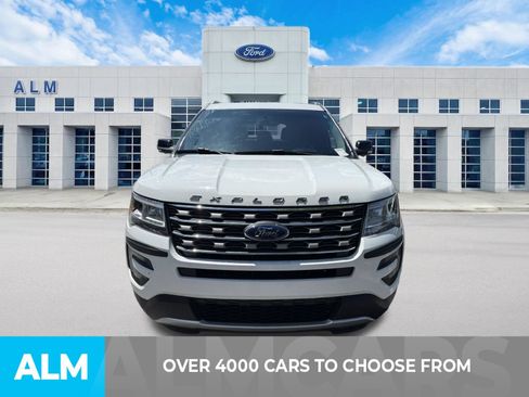 Used 2016 Ford Explorer XLT w/ Equipment Group 201A FWD image 2
