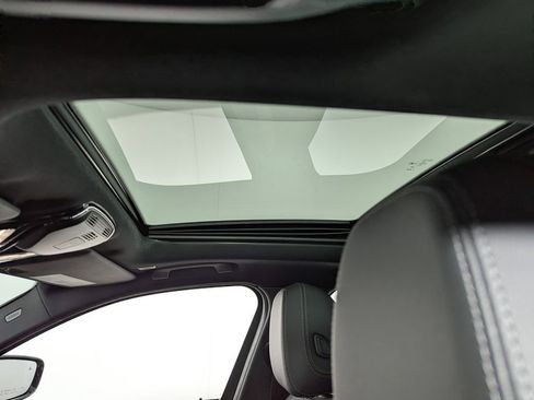 Certified 2023 BMW 330i xDrive Sedan w/ M Sport Package image 13