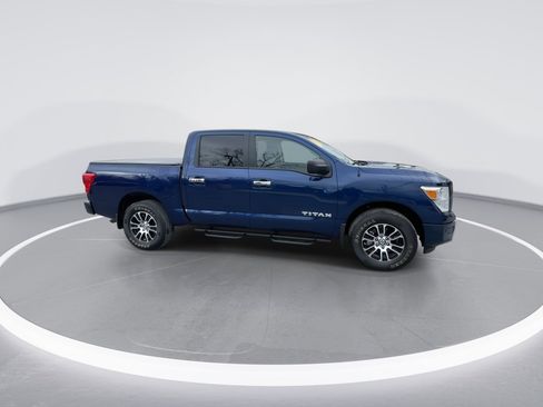 Used 2021 Nissan Titan SV w/ SV Convenience Package image 24