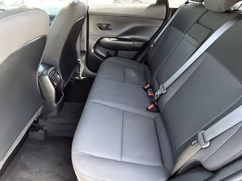 Used 2025 Hyundai Kona SEL FWD image 14