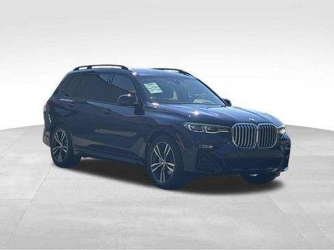 Certified 2022 BMW X7 xDrive40i w/ M Sport Package AWD/4WD image 11