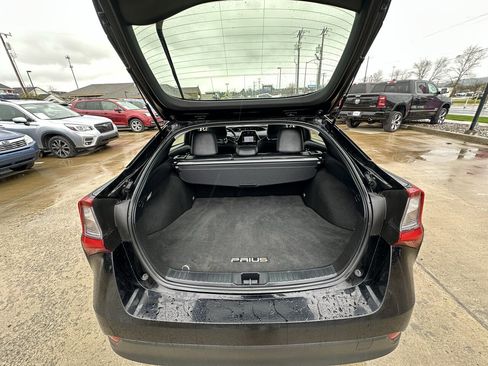 Used 2022 Toyota Prius LE image 36