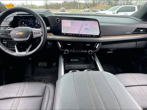 Used 2025 Chevrolet Tahoe High Country image 7