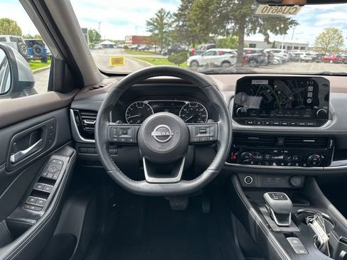 Certified 2023 Nissan Rogue SL w/ SL Premium Package AWD/4WD image 15