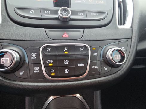 Used 2020 Chevrolet Malibu Premier image 26