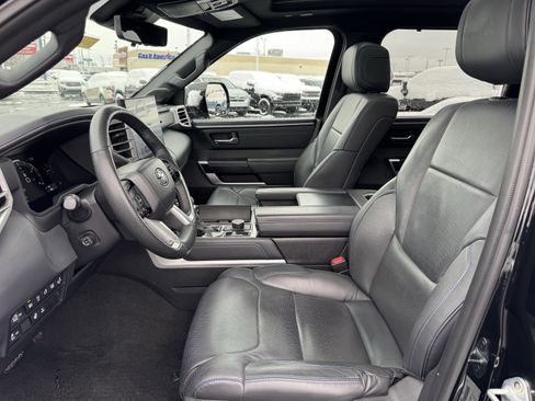 Used 2023 Toyota Tundra Platinum image 25