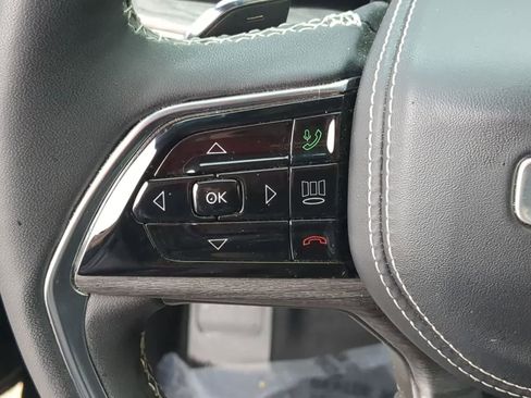 Certified 2024 Jeep Grand Cherokee Overland w/ Luxury Tech Group IV image 23