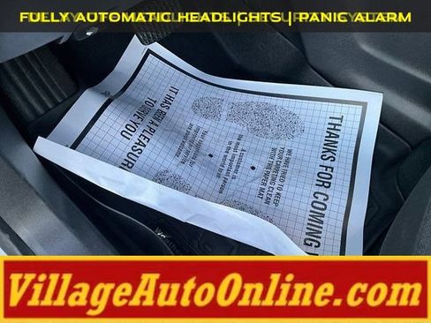 Used 2018 Chevrolet Equinox LT image 19