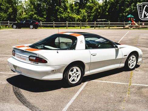 Used 1997 Chevrolet Camaro Z28 w/ Preferred Equipment Group 2 image 26