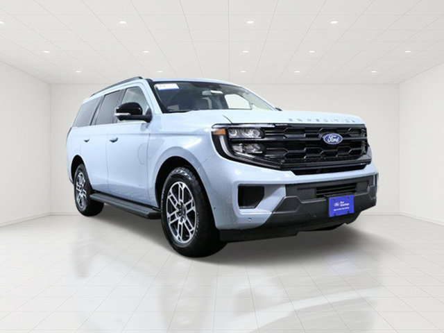 Certified 2025 Ford Expedition Active AWD/4WD image 1